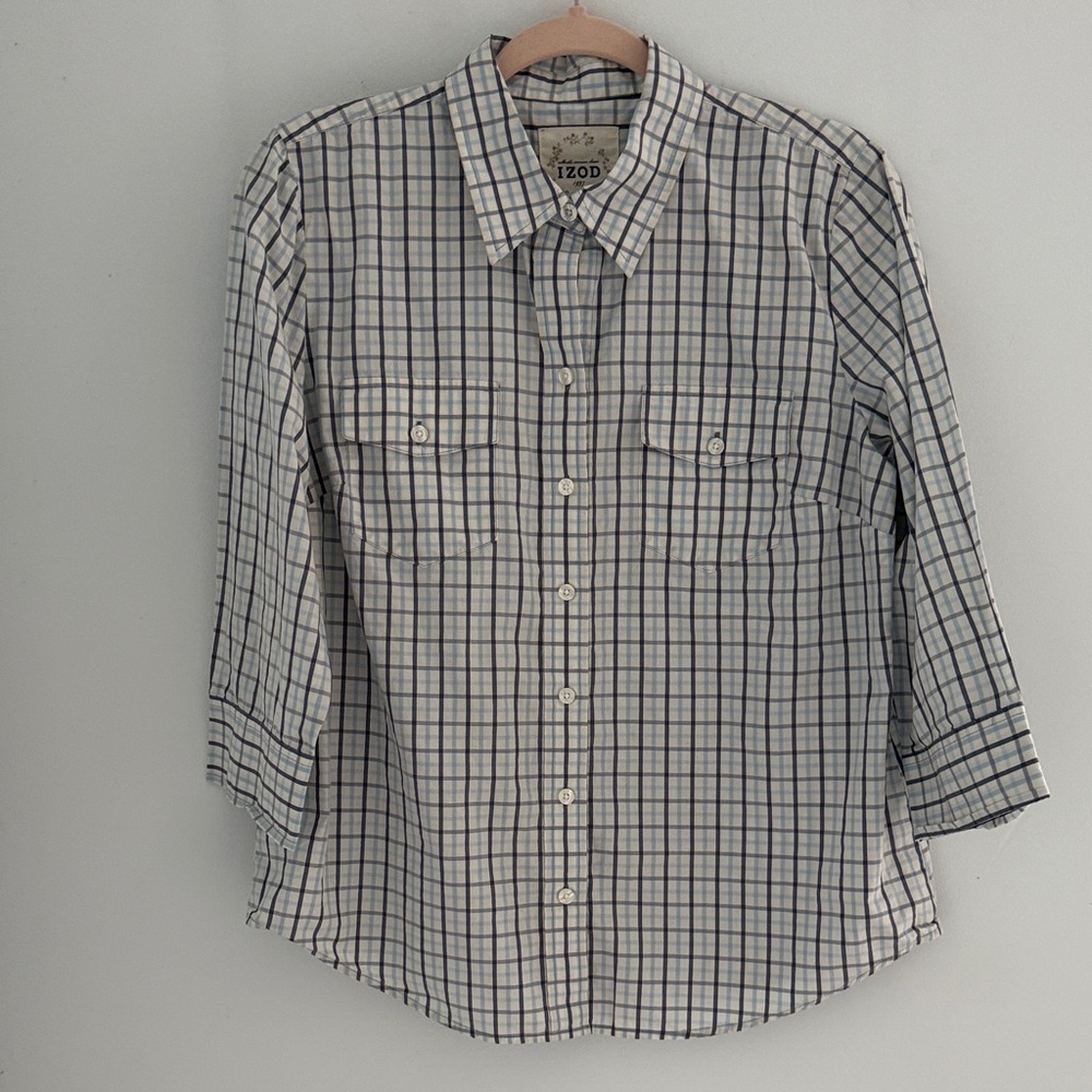 Izod Women’s White and Blue Button Checkered Shirt. SZL.